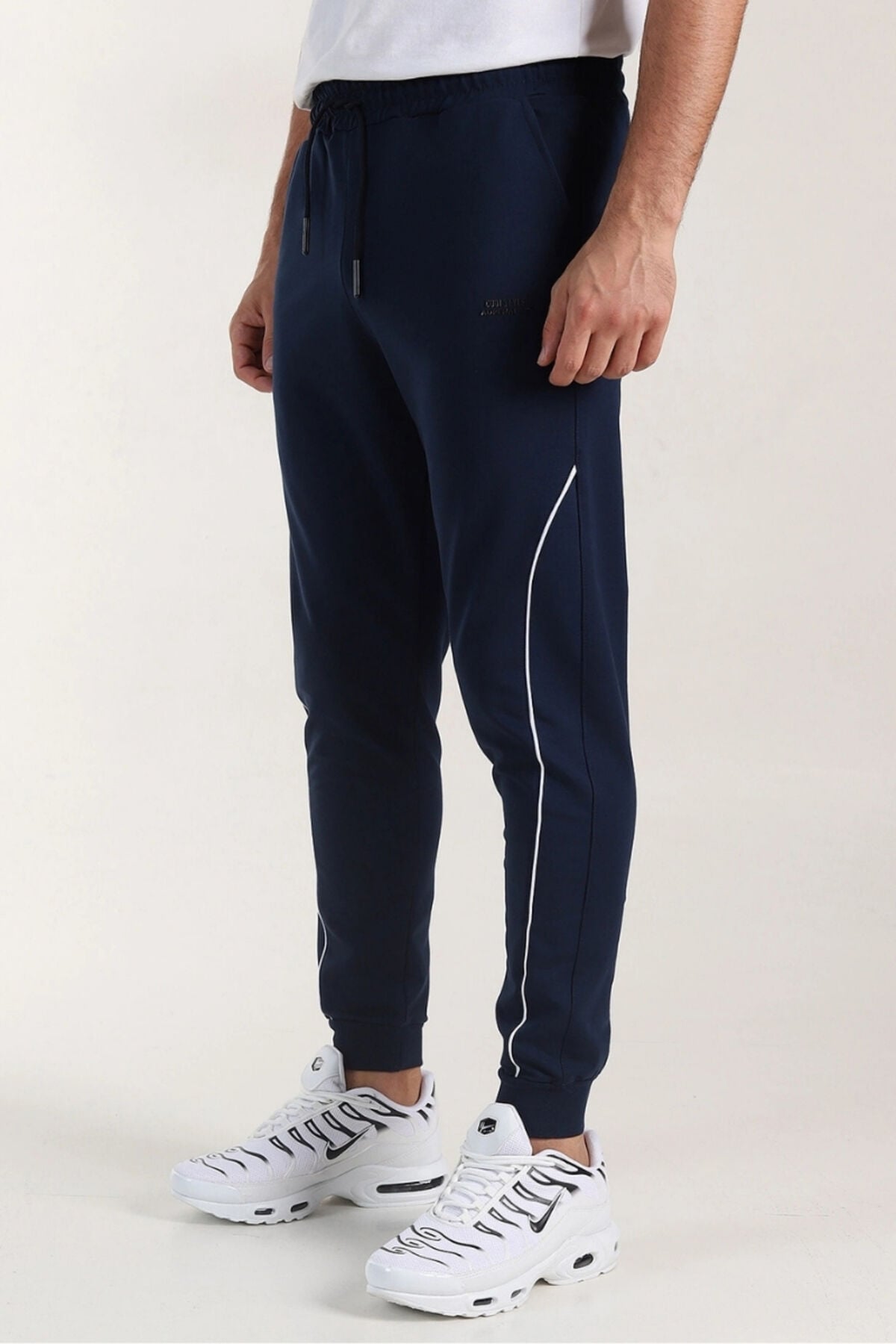 İtalyan Kesim Kompak Yan Cepli Paça Ribanalı Slimfit Kalıp Eşofmanaltı Lacivertt - L