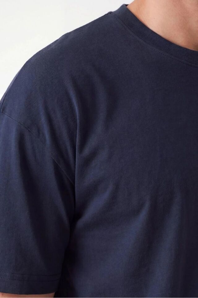 Erkek Oversize Yırtmaçlı Yumuşak Dokulu T-Shirt Lacivert - 2XL