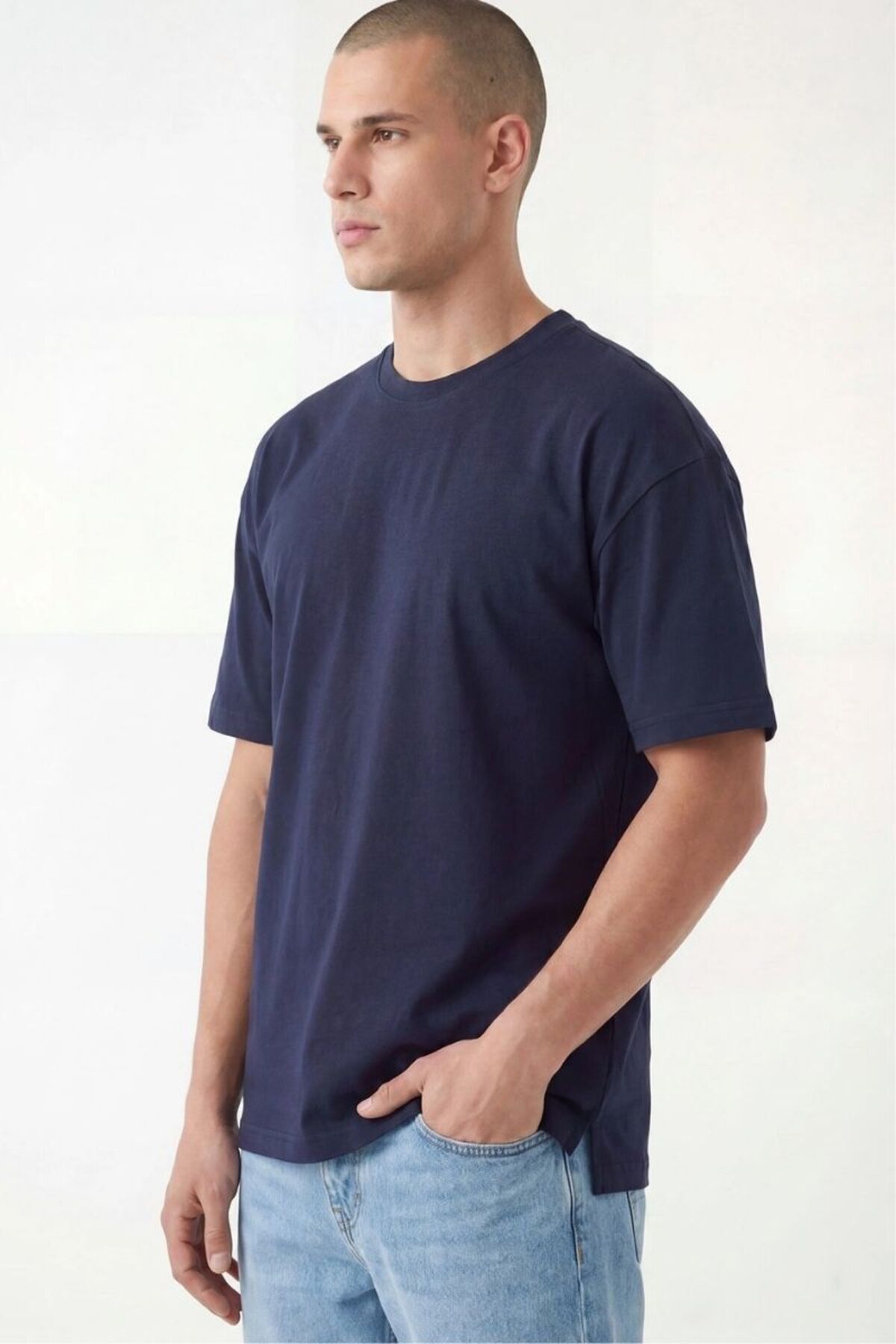Erkek Oversize Yırtmaçlı Yumuşak Dokulu T-Shirt Lacivert - M