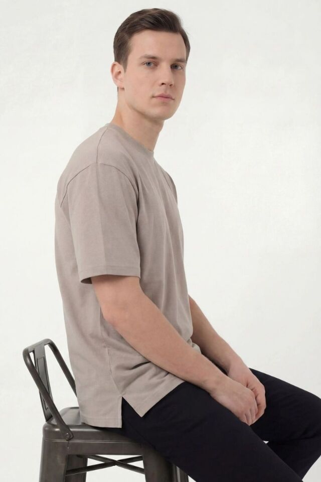 Erkek Oversize Yırtmaçlı Yumuşak Dokulu T-Shirt Bej - M