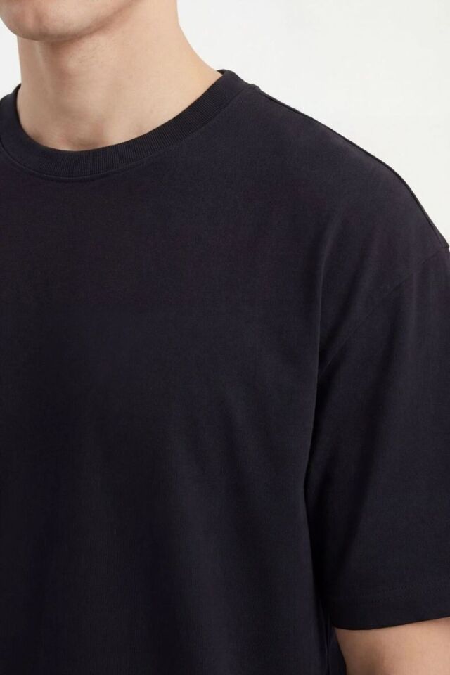 Erkek Oversize Yırtmaçlı Yumuşak Dokulu T-Shirt Siyah - 2XL